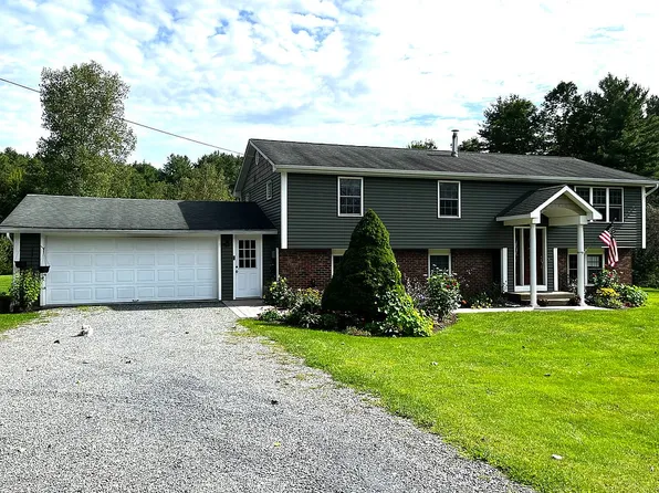 23 Osgood Hill Rd, Essex, VT 05452