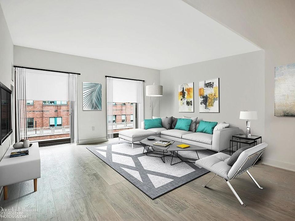 1st image of 55 W 17th St #803