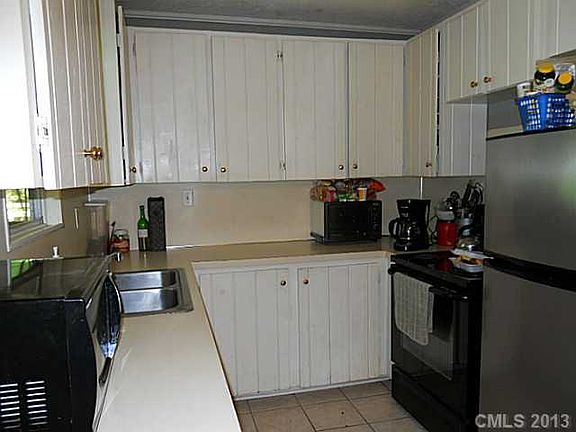 2nd image of 703 North Dr