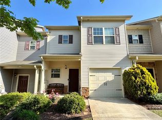 553 Oakside Pl, Acworth, GA 30102