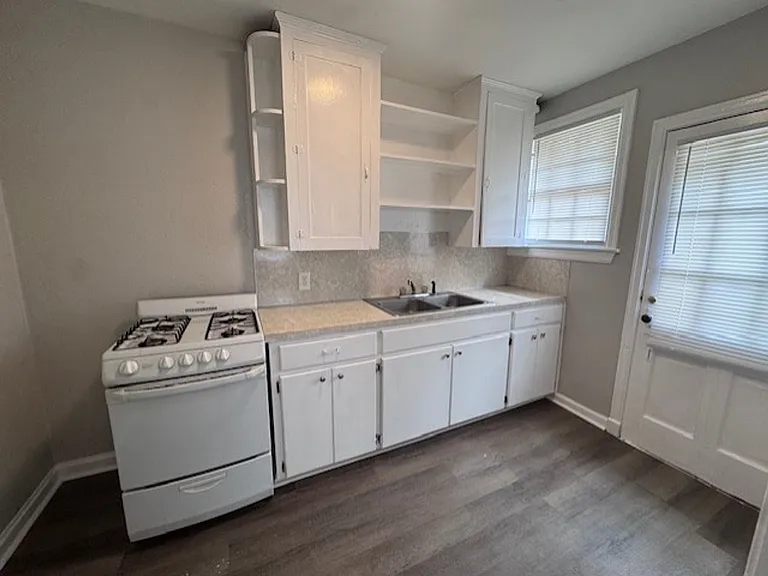 321 Olivia Ct — Photo 6