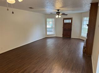 1702 Hazelwood St, Conroe, TX 77301