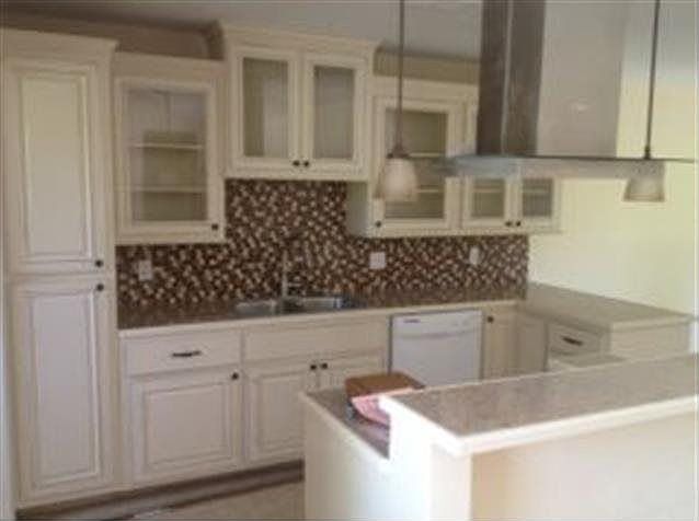 1st image of 2437 Carolyn Dr
