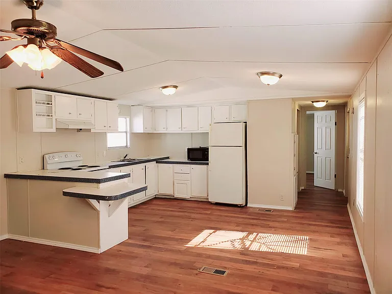 401 S Woodson St #5 — Photo 7
