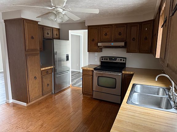 4th image of 114 Hillcrest Acres
