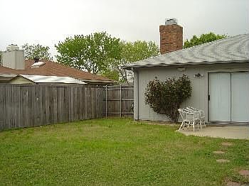 5th image of 2708 E Wentwood Dr