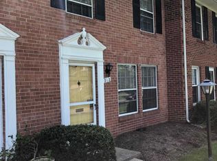 212 N Sterling Blvd, Sterling, VA 20164