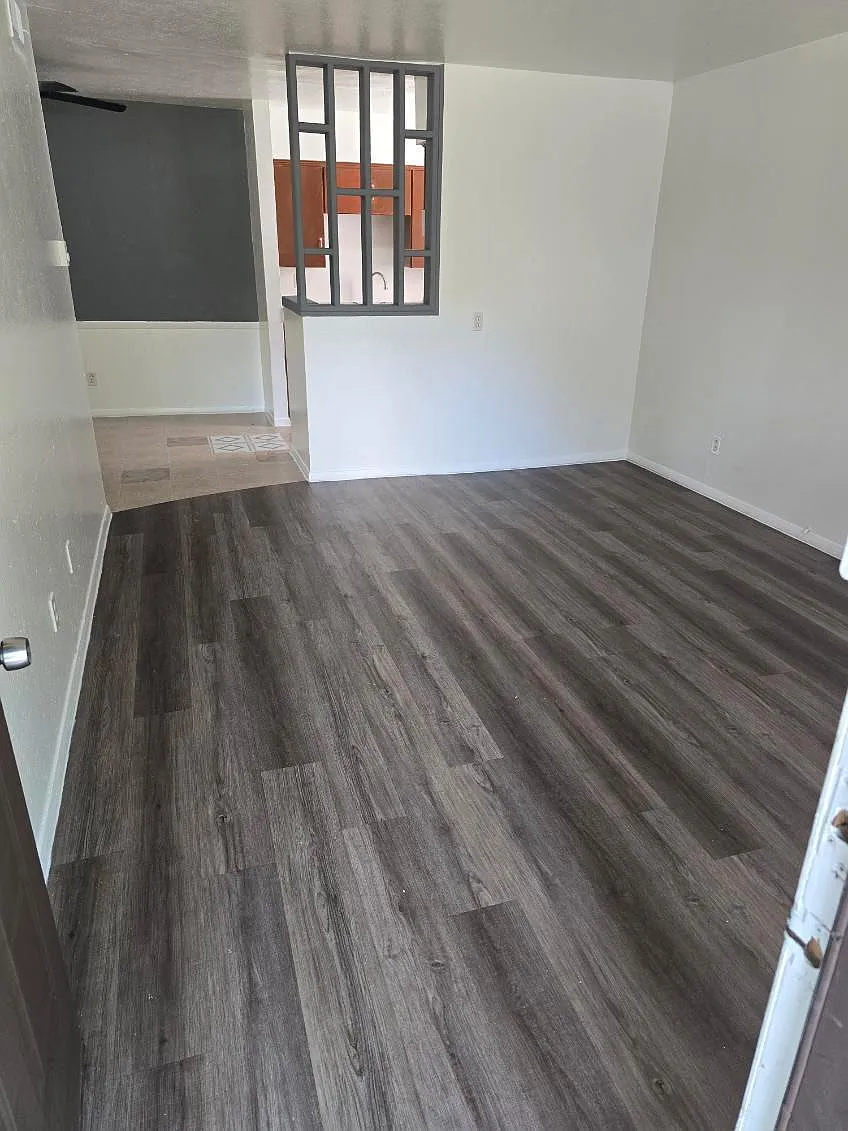 Meadows Apartments — Photo 3
