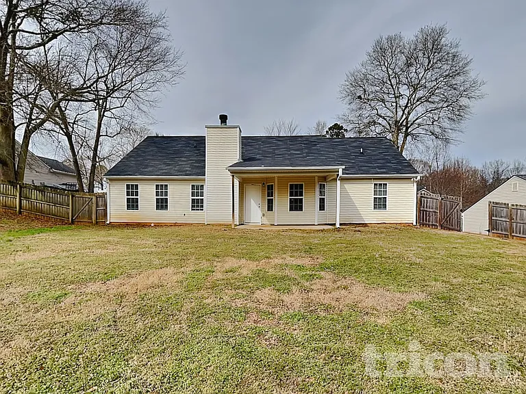 1279 Wentworth Cove Ct — Photo 16