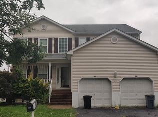 806 Grandview St, Middlesex, NJ 08846