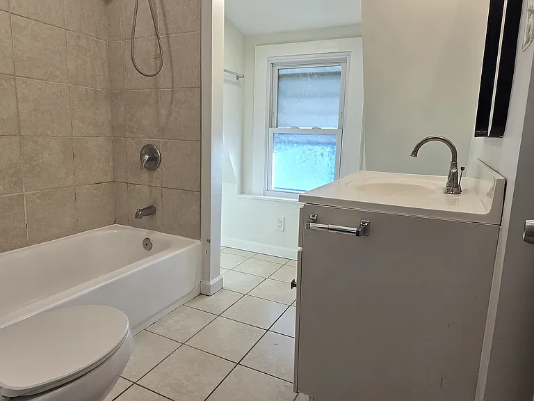 34 Maple St — Photo 20