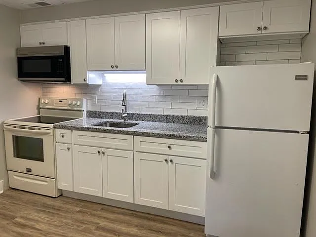 31 W Main St #2 — Photo 6