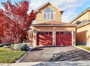 53 Gill Cres, Ajax, ON L1T 4A3