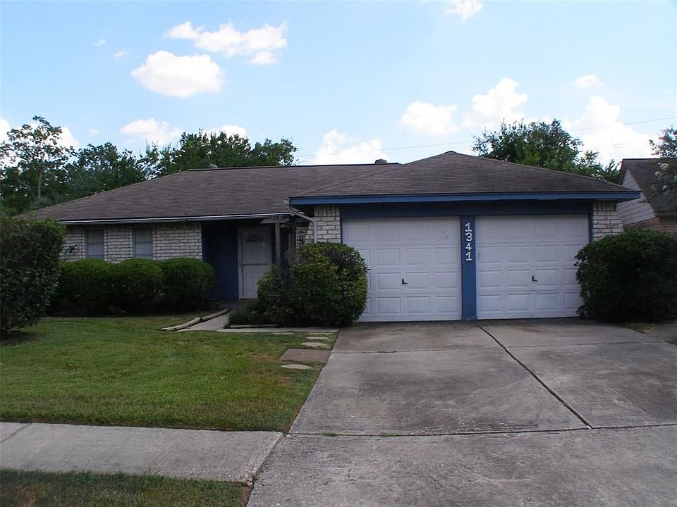 1st image of 13415 Montaigne Dr