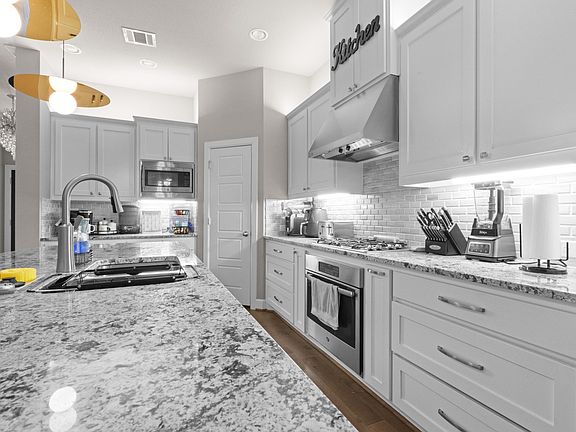 2nd image of 5417 Harbour Rd