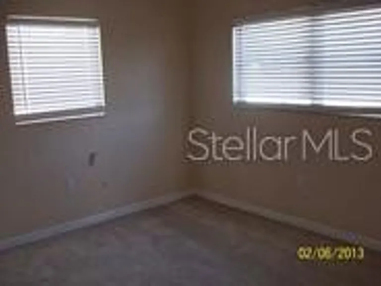 2433 Deedra St — Photo 10