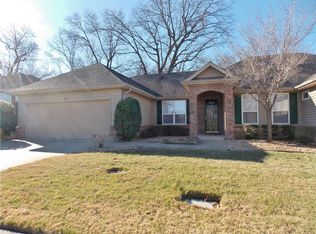 9 Brighton Ln, Bella Vista, AR 72715