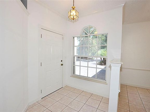 4th image of 2595 44th Ave