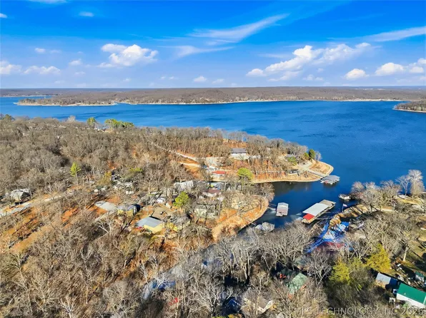 E 248th Ln, Grove, OK 74344