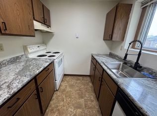 3403 2nd St N, Fargo, ND 58102