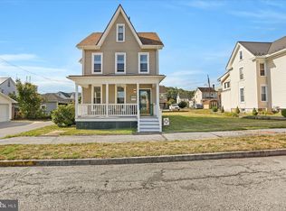 409 W 17th St, Tyrone, PA 16686