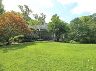14 Douglas Ln, New Fairfield, CT 06812