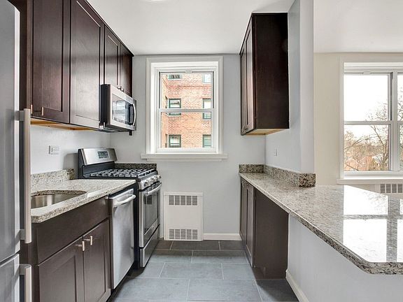 2nd image of 5565 Netherland Ave APT 4E