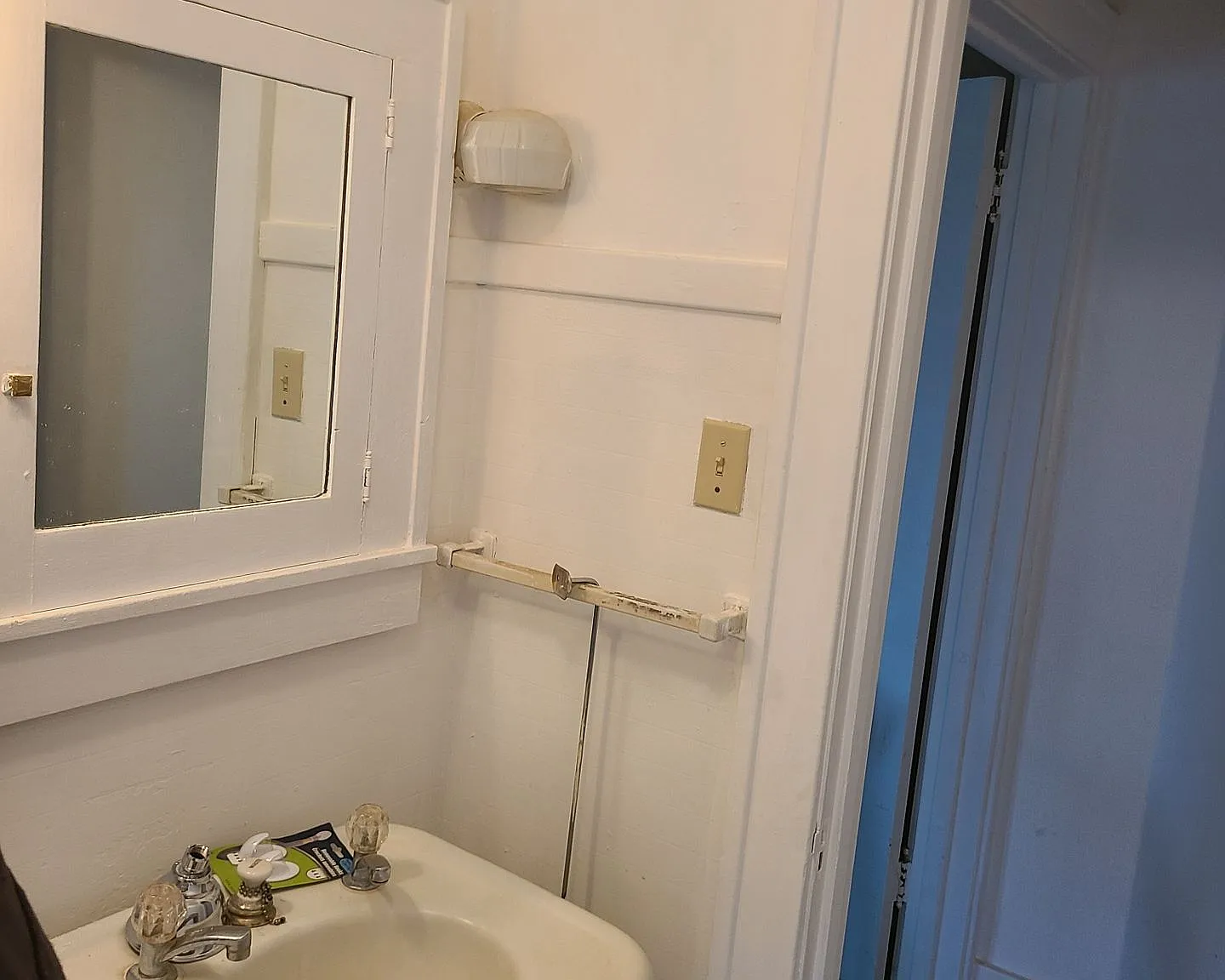 102 Arlington Apt 3 — Photo 2