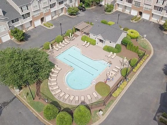 4th image of 1309 Vinings Forest Ln SE