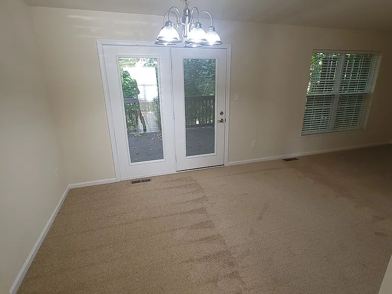539 Upland St — Photo 6