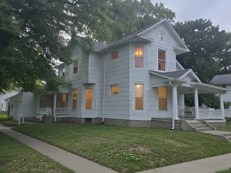 214 S Huntington St — Photo 1