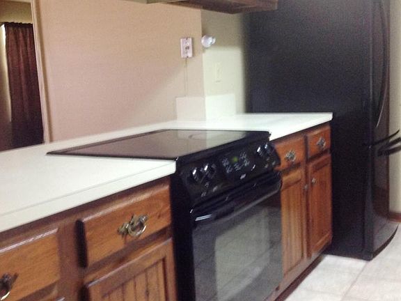 4th image of 202 N William Dr