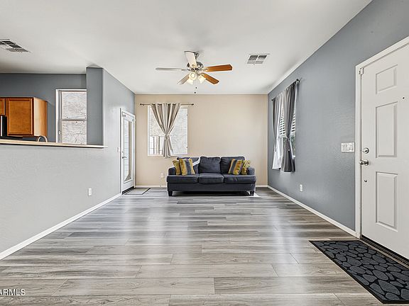 4th image of 5318 W ALBENIZ Place