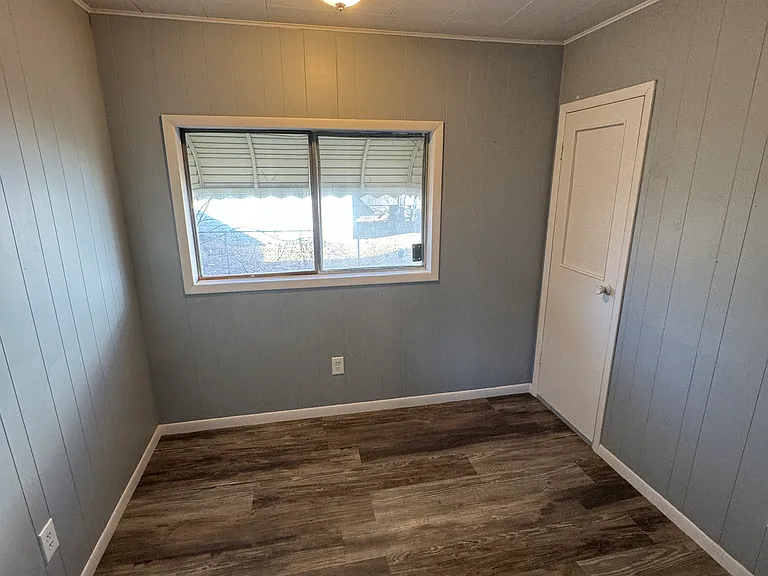 1056 Burkhardt Ave — Photo 21