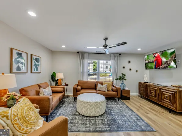 1018 Falling Valley Ct SE, Smyrna, GA 30080