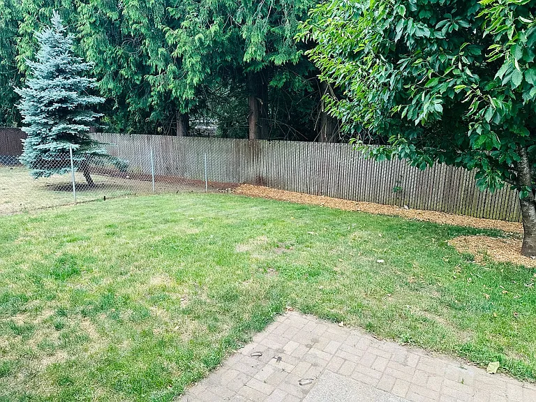 710 SE 135th Ct — Photo 25