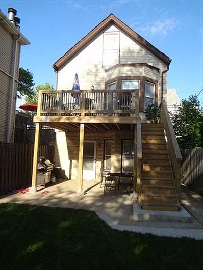 1st image of 3257 N Oakley Ave #2