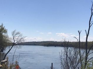 323 Park Pl, Newport, MN 55055