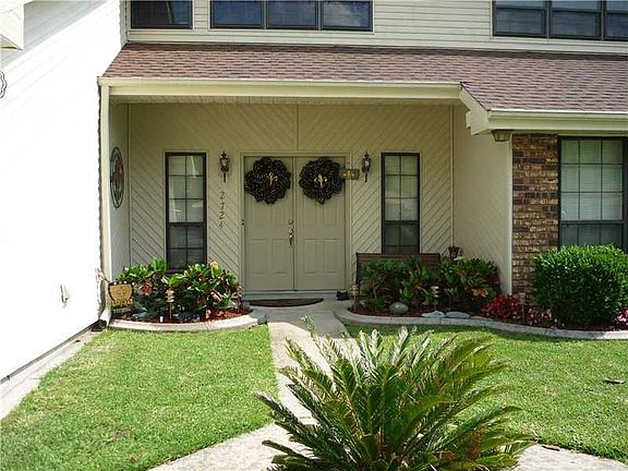 2nd image of 2724 Elm Lawn Dr
