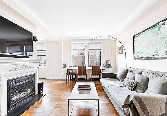 4th image of 240 W End Ave APT 3C
