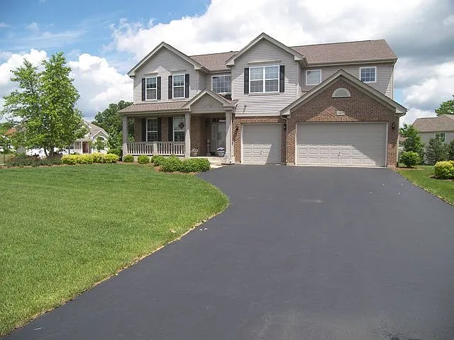 1405 Caribou Ln photo 1