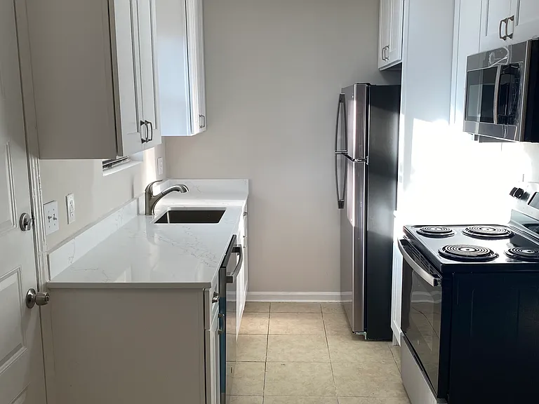 5040 Top Cat Ct — Photo 5