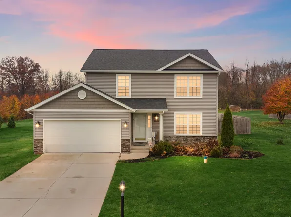 2952 N Morning Glory Ave, Rolling Prairie, IN 46371