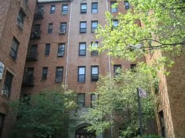 3096 Brighton 6th Street image 1 of 1