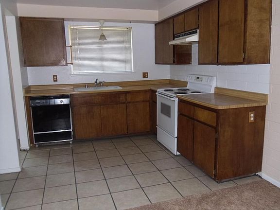 2nd image of 1326 Ashby Ct