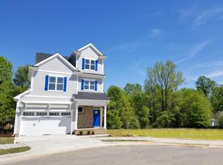 250 James St, Apex, NC 27502
