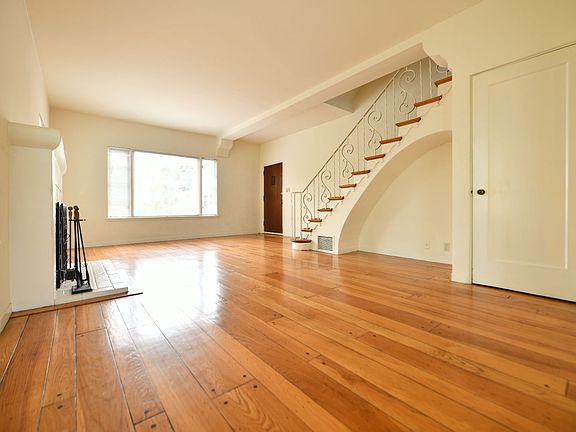 5th image of 33-39 Excelsior Ct