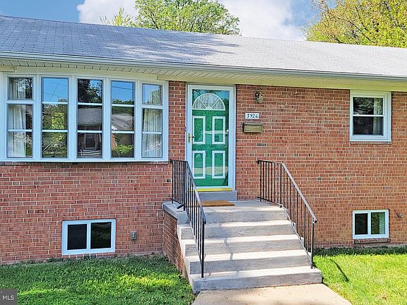3rd image of 3926 Howard St
