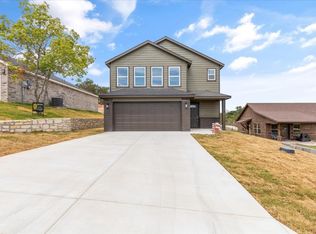 2408 Fox Ct, Granbury, TX 76048