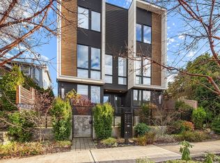 4332 Woodlawn Ave N #B, Seattle, WA
